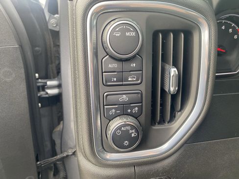 Used 2022 Chevrolet Silverado 1500 LT image 22