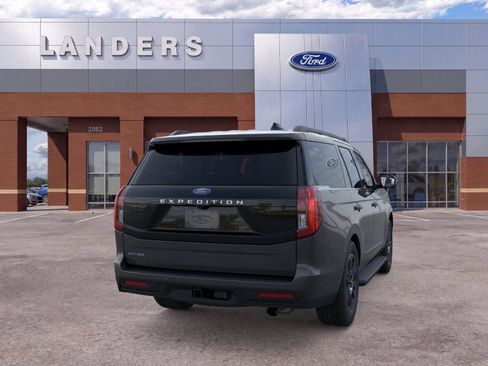 New 2026 Ford Expedition Active RWD image 8