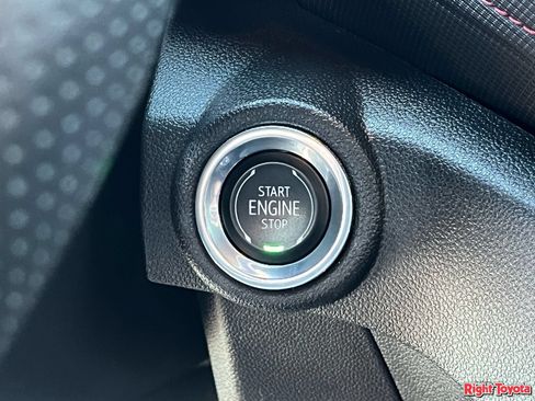 Used 2022 Chevrolet TrailBlazer RS FWD image 25