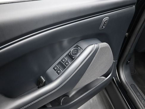 Used 2024 Ford Mustang Mach-E Select image 11