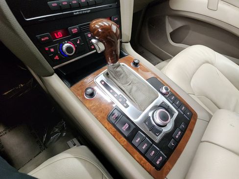 Used 2009 Audi Q7 4.2 Prestige image 34