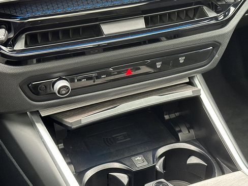 Used 2025 BMW i4 eDrive40 w/ Premium Package image 25