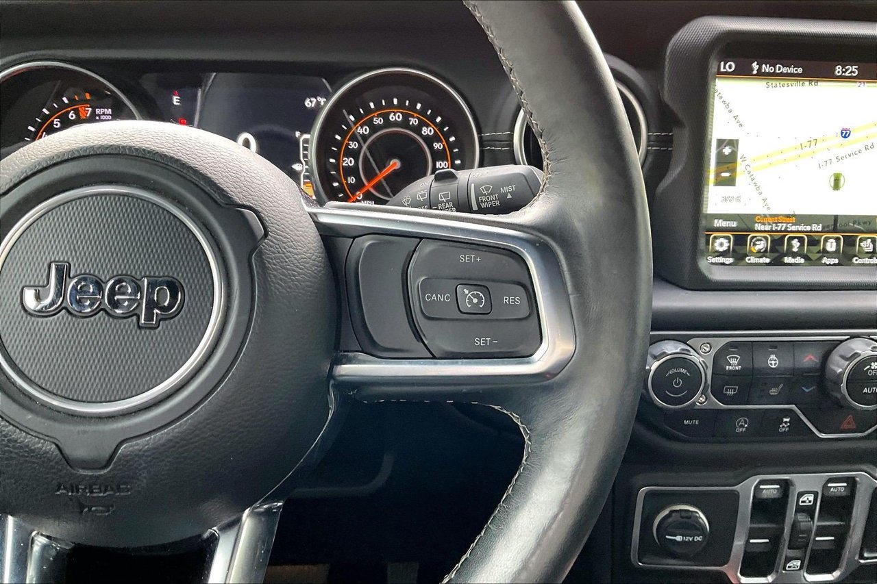 Certified 2018 Jeep Wrangler Unlimited Sahara w/ Dual Top Group AWD/4WD image 30