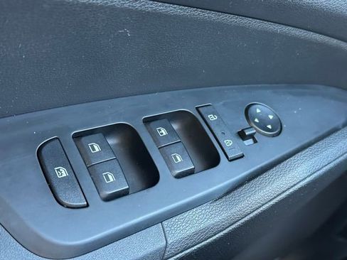 Used 2024 Kia Sportage LX image 17