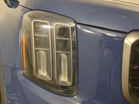 Used 2023 Kia Telluride EX X-Line image 10