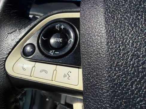 Used 2016 Toyota Prius Four Touring w/ Premium Convenience Package FWD image 19