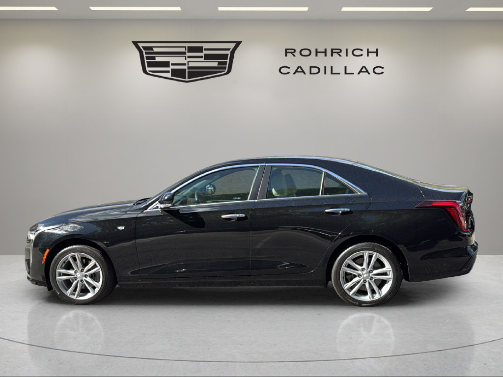 Used 2022 Cadillac CT4 Luxury w/ Cold Weather Package AWD/4WD image 8