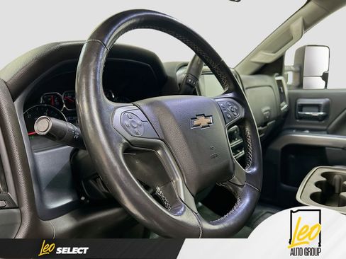 Used 2019 Chevrolet Silverado 3500 LT w/ LT Convenience Package image 11