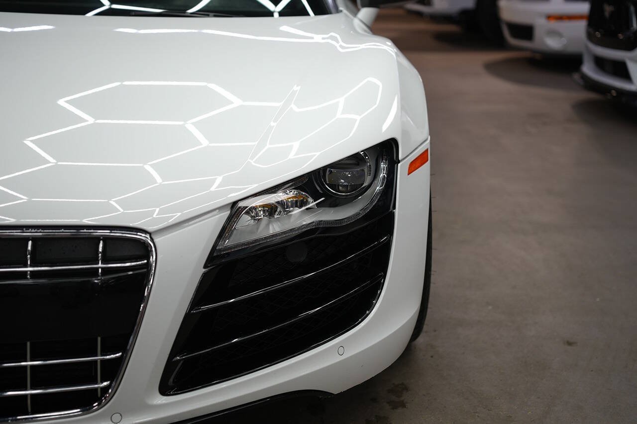 Used 2011 Audi R8 V10 AWD/4WD image 16