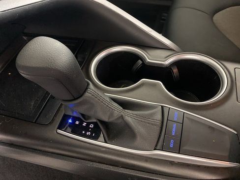 Used 2024 Toyota Camry LE image 9