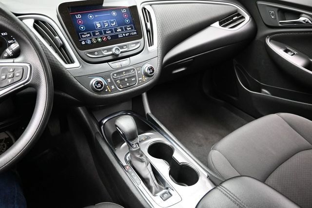 Used 2024 Chevrolet Malibu LT FWD image 40
