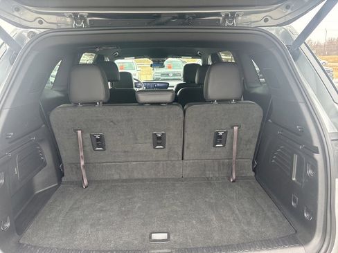 Used 2025 Buick Enclave Preferred image 16
