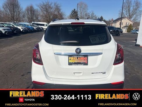 Used 2022 Buick Encore Preferred w/ Safety Package image 4