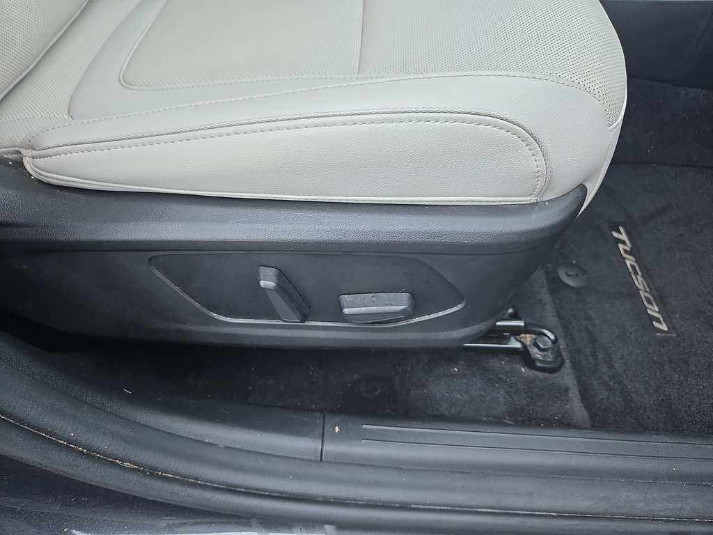 Certified 2023 Hyundai Tucson Limited w/ Cargo Package AWD/4WD image 41