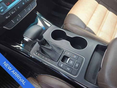 Used 2020 Kia Sorento SX image 17