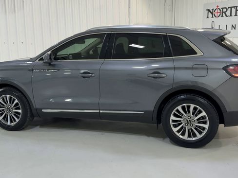 Used 2022 Lincoln Nautilus FWD w/ Premium Package image 7