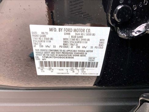 New 2025 Ford Explorer Active w/ Active Comfort Package image 19