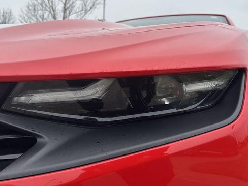 Used 2020 Chevrolet Camaro LT image 6