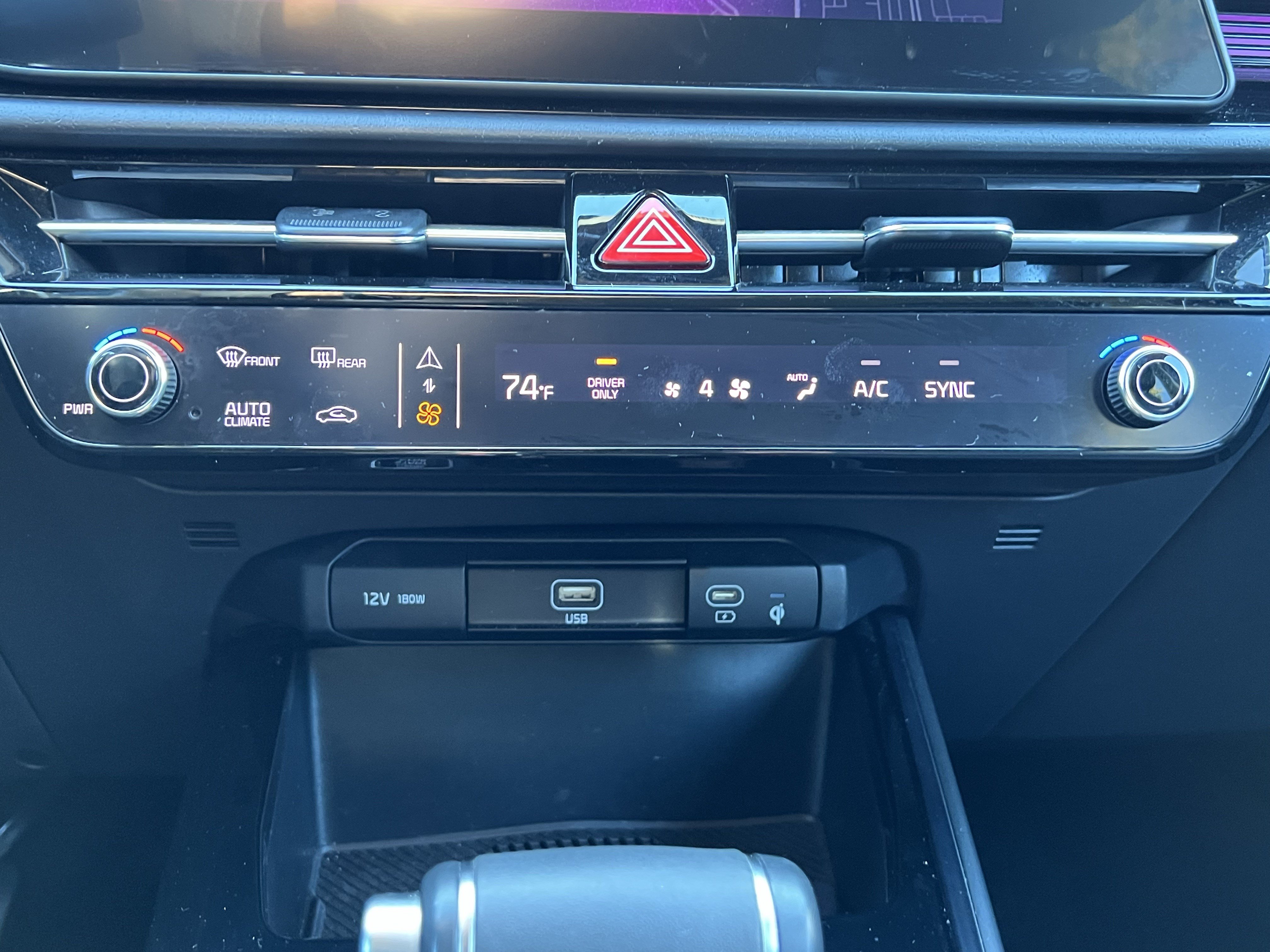 Used 2025 Kia Niro EX FWD image 30