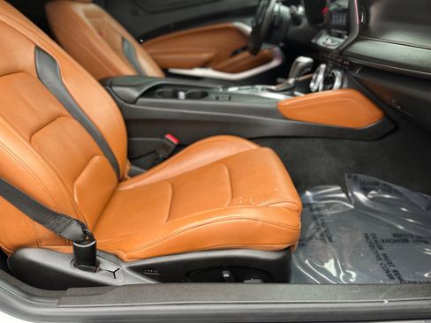 Used 2019 Chevrolet Camaro SS image 40