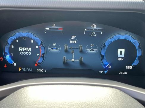 New 2025 Ford Bronco 4-Door image 7