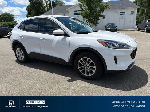 Used 2021 Ford Escape SE w/ Convenience Package AWD/4WD image 3