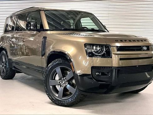 Certified 2024 Land Rover Defender 110 X-Dynamic SE image 12