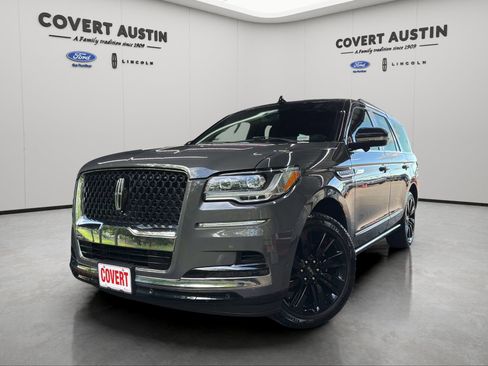 Used 2022 Lincoln Navigator Black Label AWD/4WD image 1