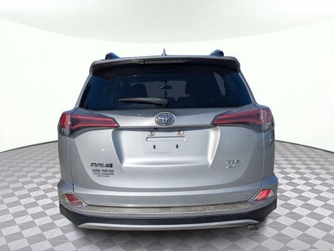 Used 2016 Toyota RAV4 XLE image 5