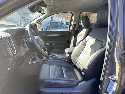 Used 2025 Ford Ranger Lariat AWD/4WD image 16