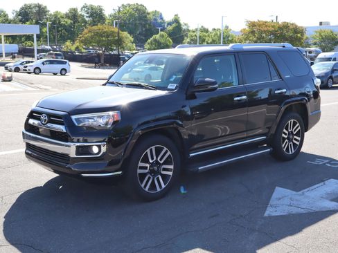 Used 2020 Toyota 4Runner Limited RWD image 16