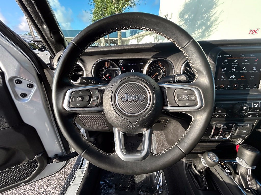 Used 2022 Jeep Gladiator Overland w/ Popular Equipment Package AWD/4WD image 16