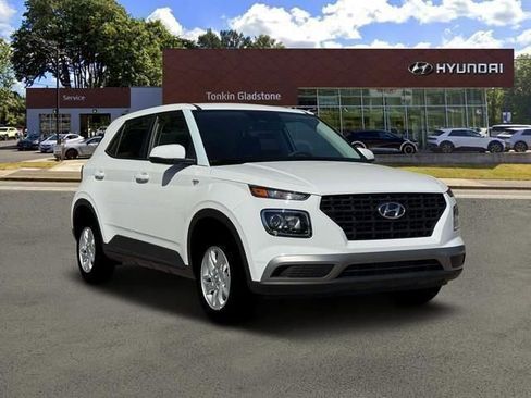 New 2026 Hyundai Venue SE FWD image 11