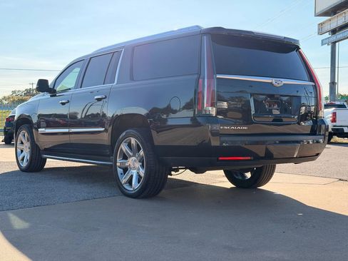 Used 2019 Cadillac Escalade ESV Luxury image 5