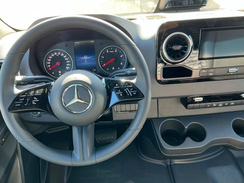 New 2026 Mercedes-Benz Sprinter 2500 image 9