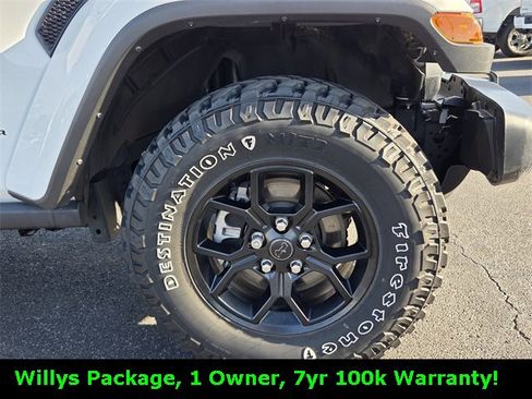 Certified 2024 Jeep Gladiator Sport image 10