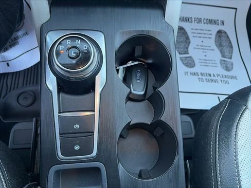 Used 2023 Ford Escape SE w/ PHEV Premium Package image 16