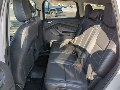 Used 2019 Ford Escape SEL image 24