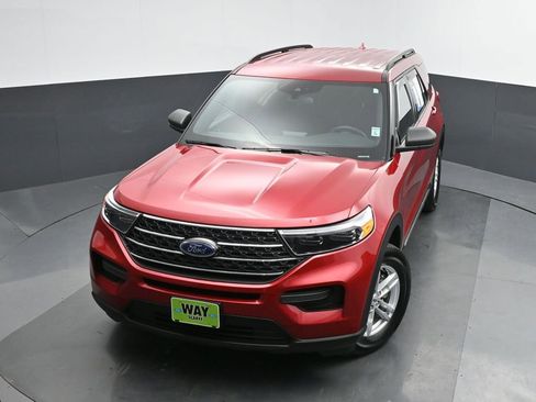Used 2020 Ford Explorer XLT image 35