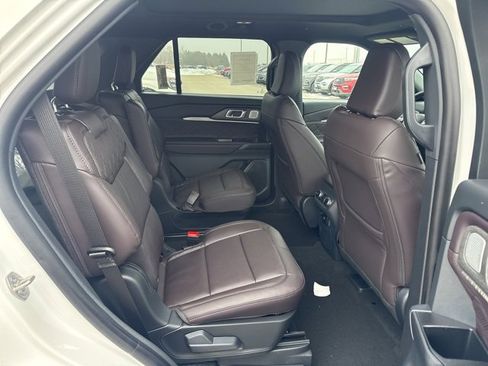 New 2026 Ford Explorer Platinum w/ LUX Leather Package image 16