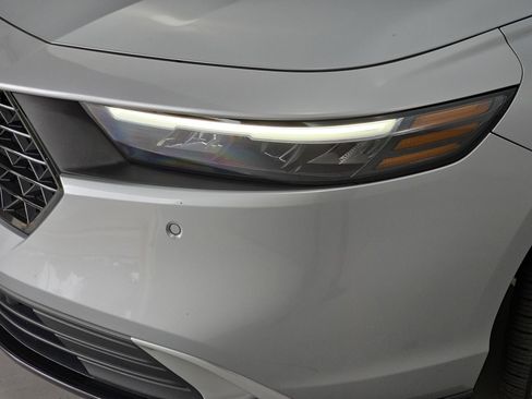 Used 2023 Honda Accord Touring image 31