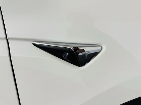 Used 2021 Tesla Model X Long Range image 26