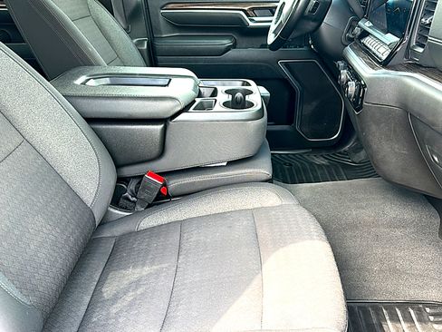 Used 2025 Chevrolet Silverado 2500 LT w/ Convenience Package AWD/4WD image 23