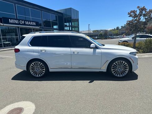 Used 2021 BMW X7 xDrive40i w/ Premium Package 2 AWD/4WD image 8