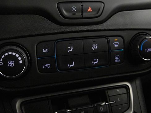 Certified 2023 GMC Terrain SLE image 23