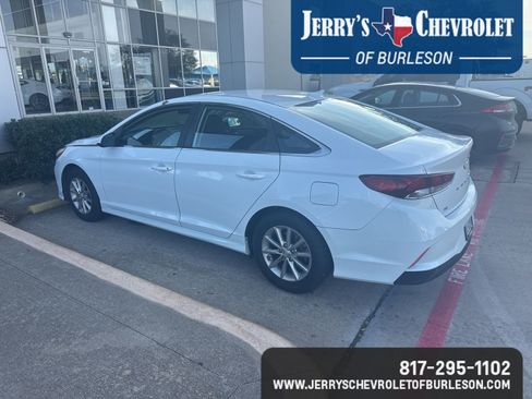 Used 2019 Hyundai Sonata SE w/ Cargo Package image 5
