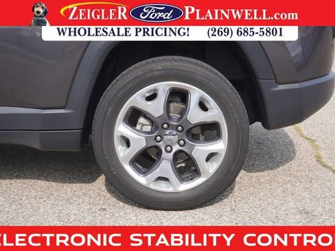 Used 2021 Jeep Compass Limited w/ Sun and Sound Group image 9