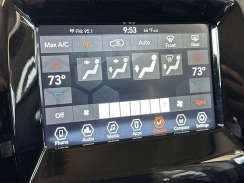 Used 2020 Jeep Compass Latitude image 15