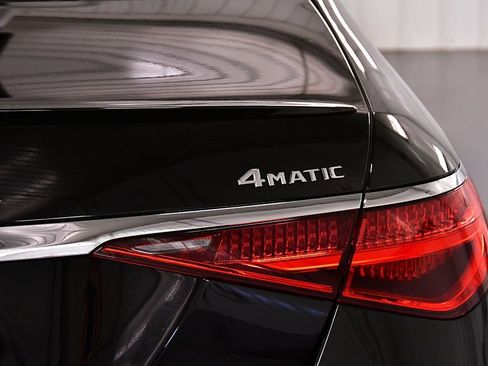 Used 2025 Mercedes-Benz S 580 4MATIC Sedan image 11