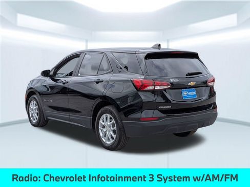 Used 2024 Chevrolet Equinox LS w/ LS Convenience Package FWD image 4